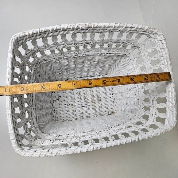Vintage Wicker Rattan Bathroom Shelf Waste Basket Tissue Box Cover Set White - Picture 13 of 16